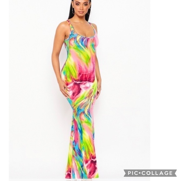 Beautiful Colors… Cute Maxi Dress - Picture 2 of 5